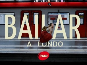 LA VIDA ES MAS BELLA BAILANDO!